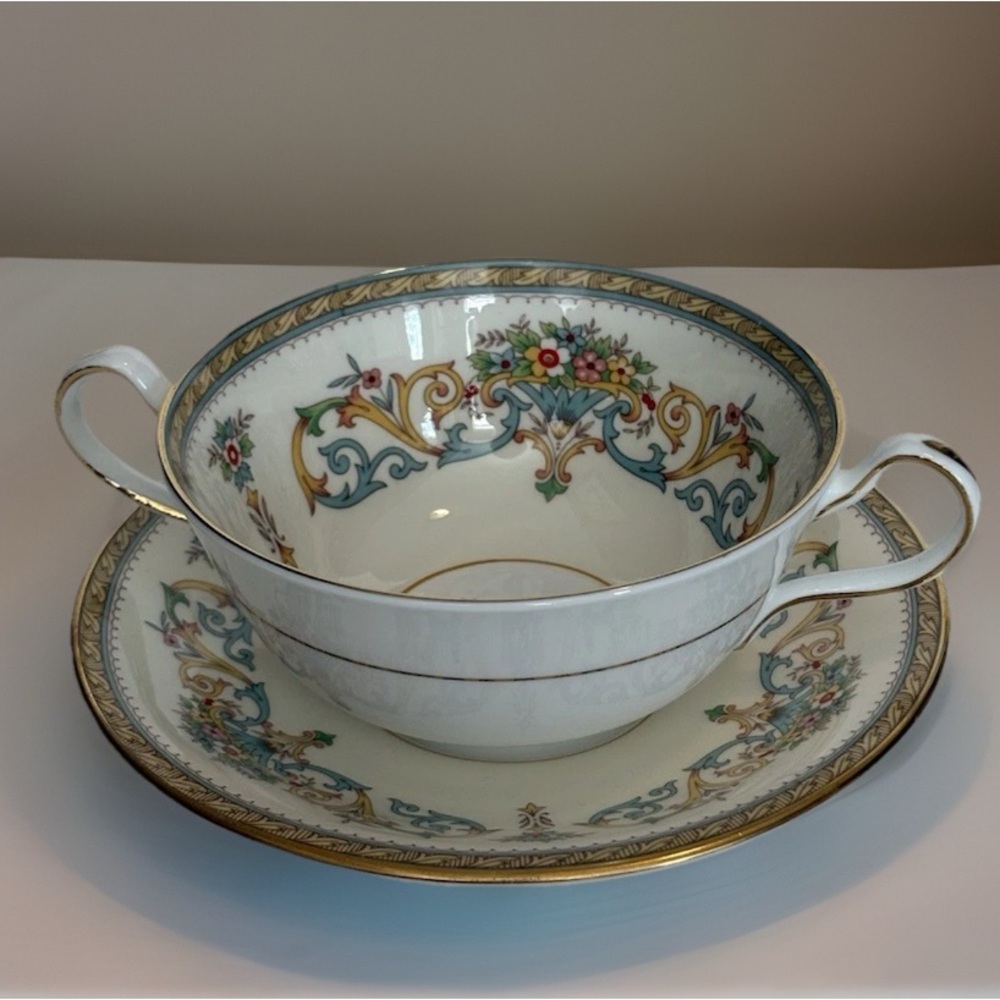 Elegant Vintage Ainsley Henley Bone China Porcelain Soup cup with Saucer